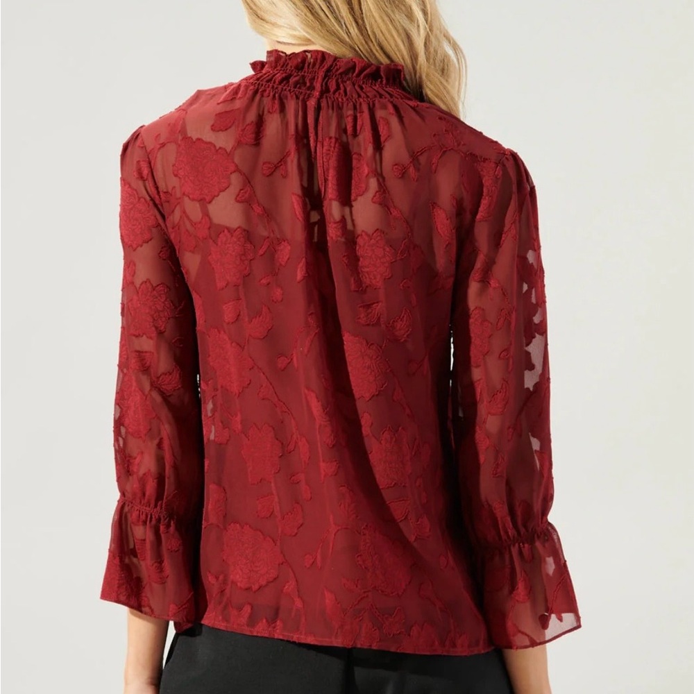 Elegant Burgundy Floral Women's Top - Picture 2 of 7